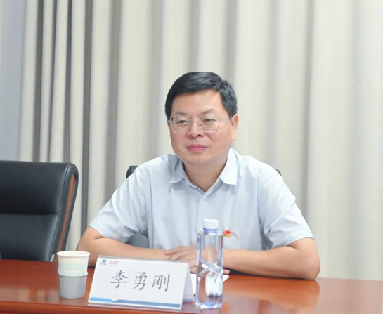 黨建共建聚合力 互鑒互融譜新篇 ——白鴿公司與軸研科技舉行黨建共建 簽約儀式